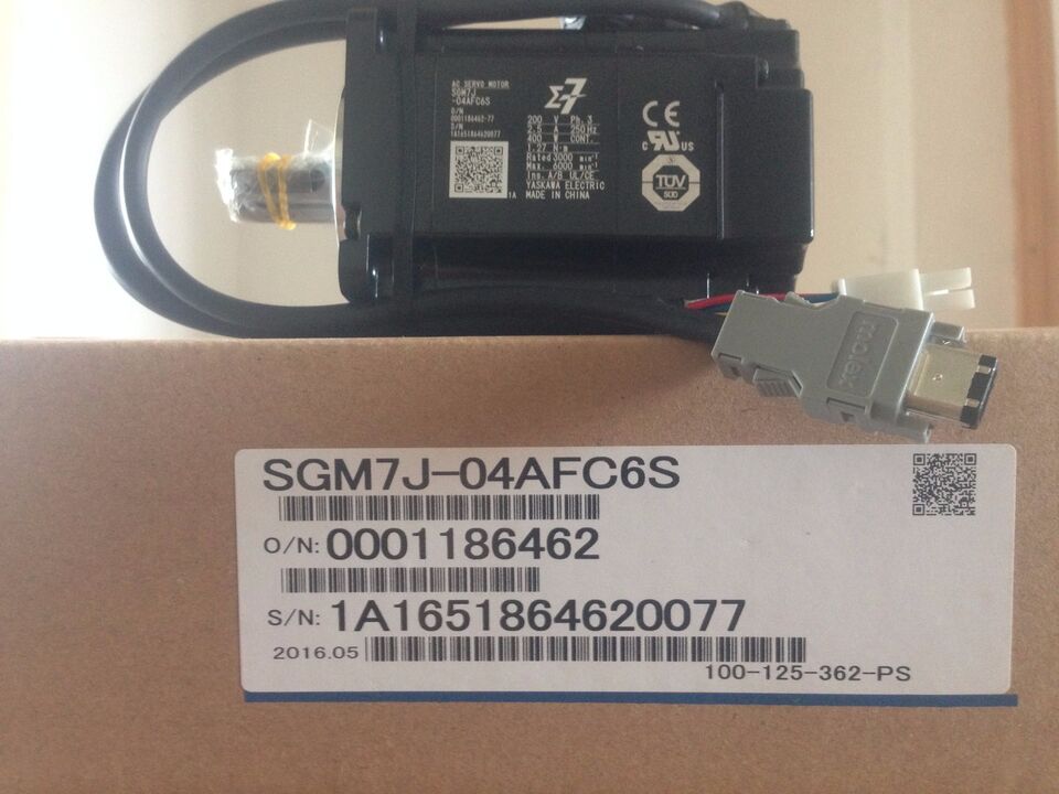 new 1PC YASKAWA SGM7J-04AFC6S AC AC Servo Motor SGM7J04AFC6S - YASKAWA