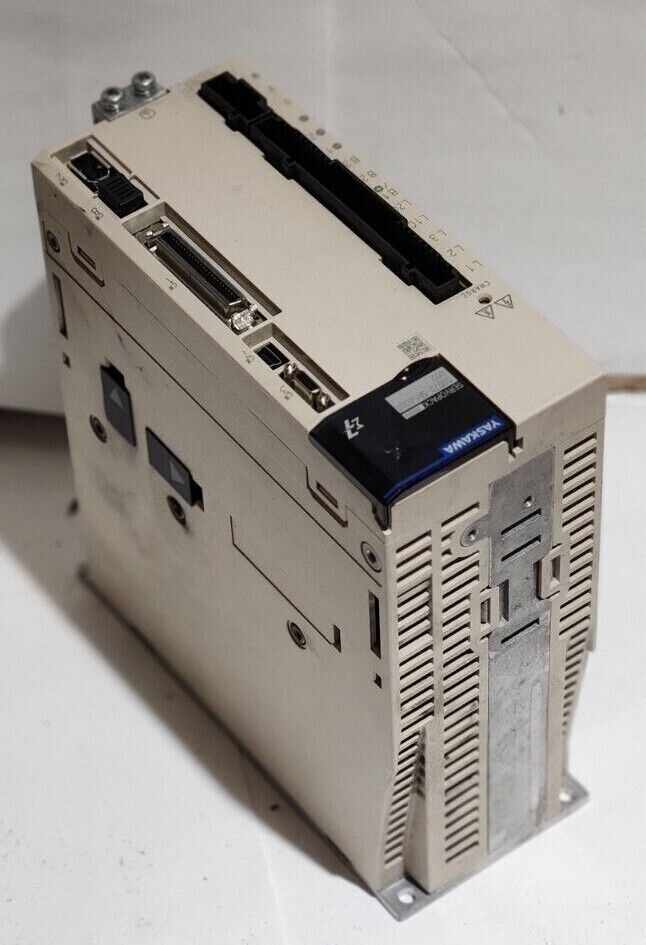 1PC YASKAWA YSGD7S-5R5A00A002 Servo Drive Ping - YASKAWA
