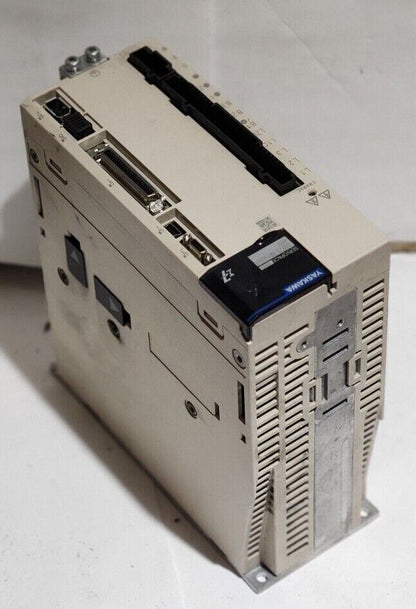 1PC YASKAWA YSGD7S-5R5A00A002 Servo Drive Ping - YASKAWA