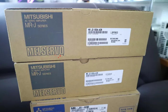 Mitsubishi MRJ2100AA28 servo drive - MITSUBISHI