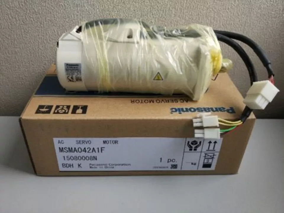 Panasonic MSMA042A1F Servo Motor - 1 Unit - PANASONIC