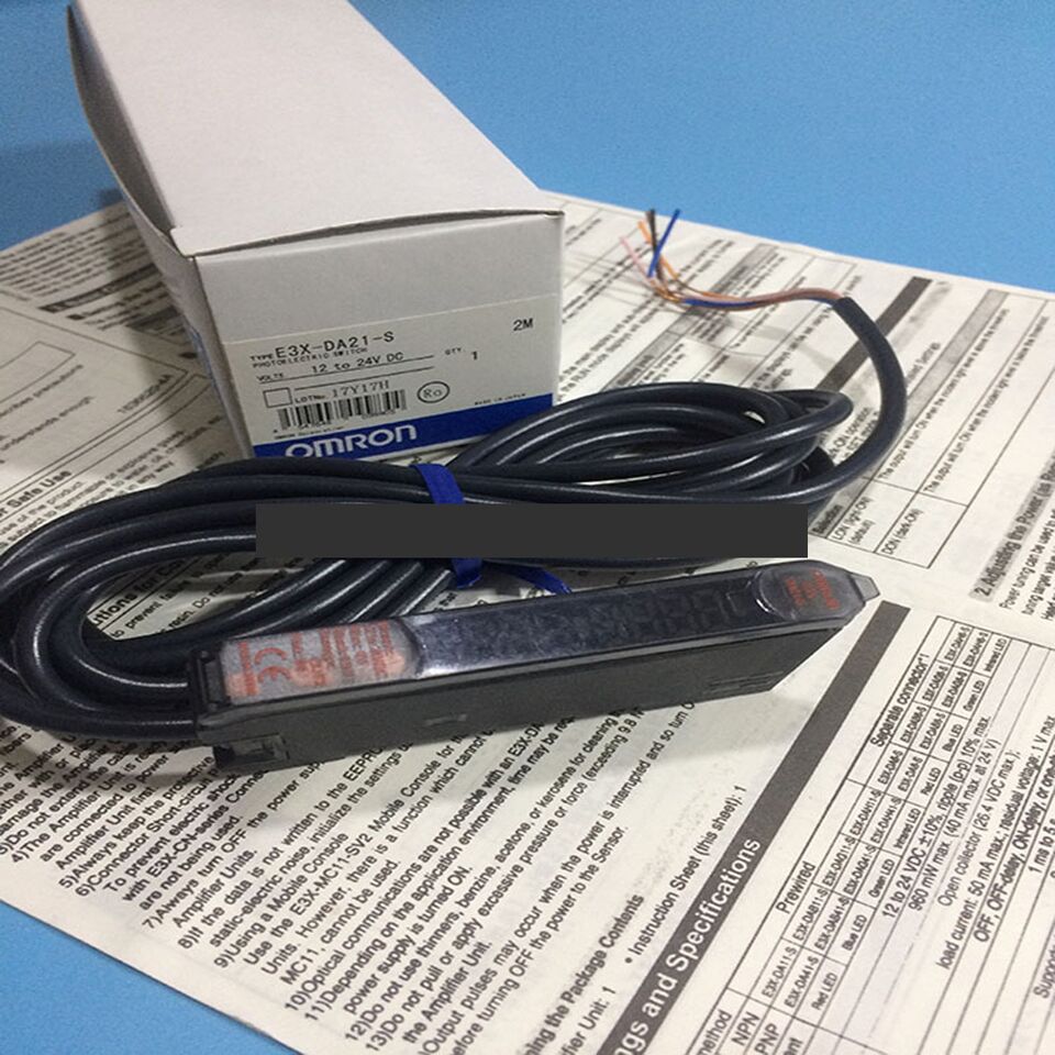 new Omron E3X-DA21-S Photoelectric Switch One E3XDA21S - OMRON