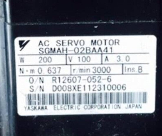 new 1PC  Yaskawa SGMAH-02BAA41 Servo Motor In Box ping