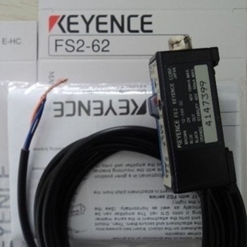 new  Keyence FS2-62 Fiber Optic Sensor