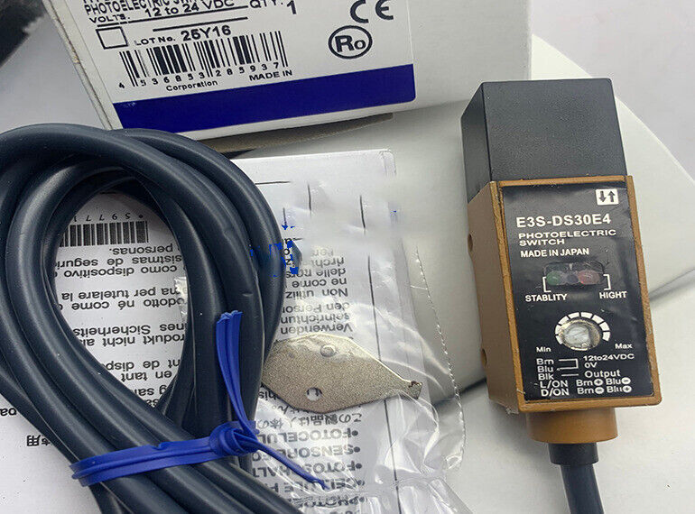 new Omron E3S-DS30E4 Photoelectric Switch One E3SDS30E4 - OMRON