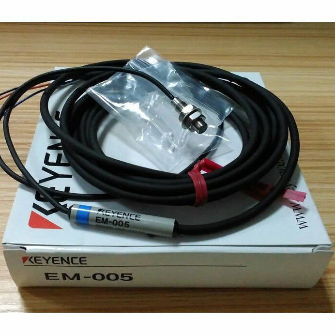 new 1PC Keyence EM-005 Proximity Sensor Switch EM005 In Box - KEYENCE