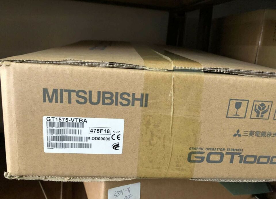 new 1PC Mitsubishi GT1575-VTBA Touch Screen In Box ping - MITSUBISHI