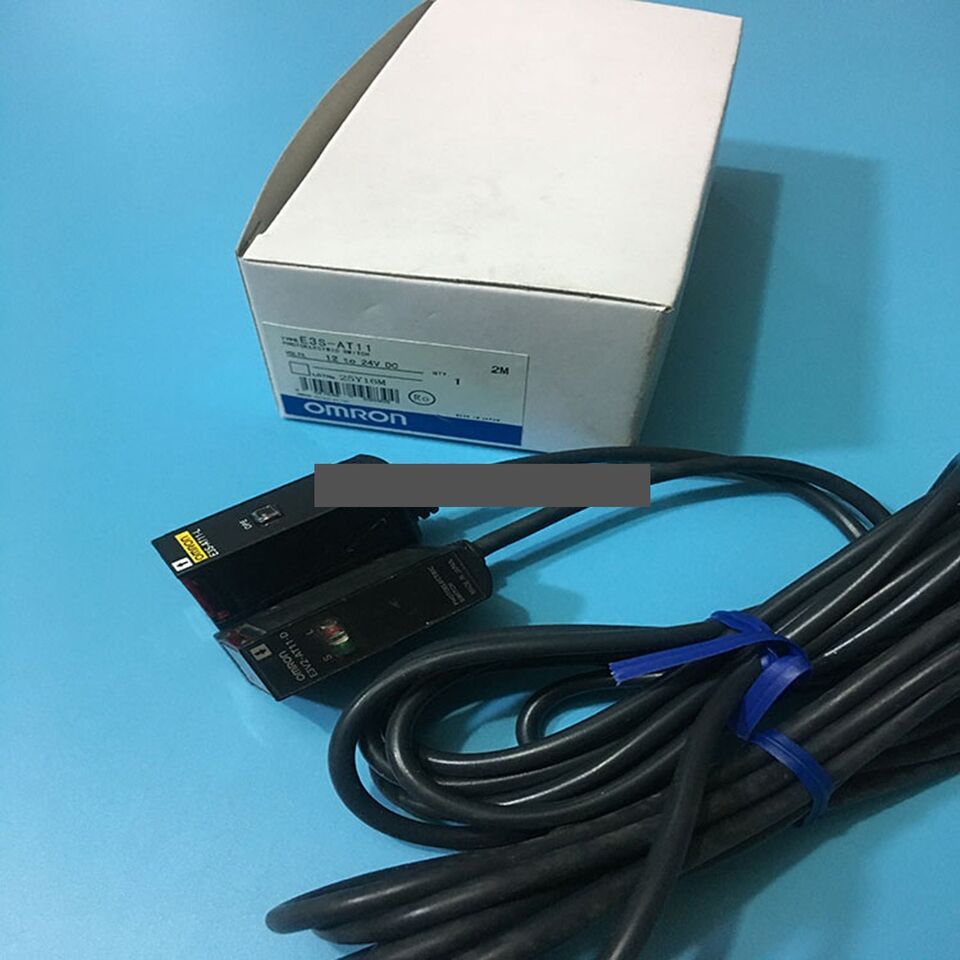 new Omron E3S-AT11 Photoelectric Sensor One E3SAT11 - OMRON