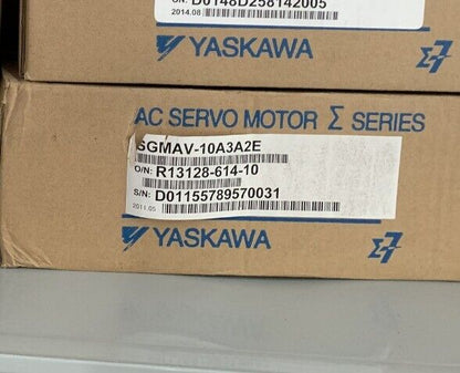 new 1PC Yaskawa SGMAV-10A3A2E Servo Motor SGMAV10A3A2E In Box pin - YASKAWA