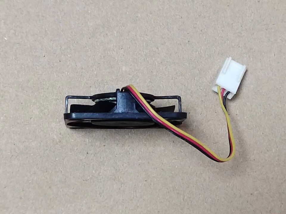 new 1PC 3-wire cooling fan DFB401012M 4010 12V 0.7W - VENDOR TBD