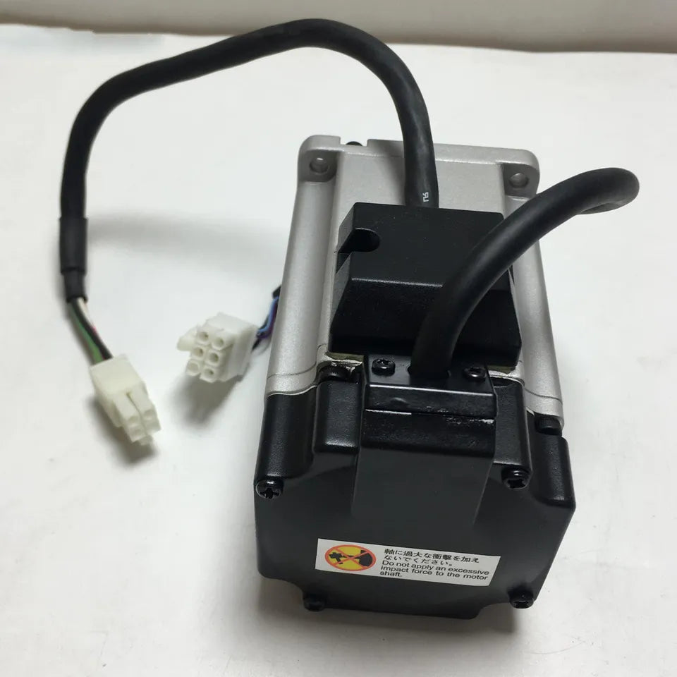 Omron R88M-G40030H-S2 Servo Motor - OMRON
