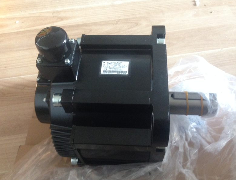 new 1PC Yaskawa SGMGV-30ADA6C Servo Motor SGMGV30ADA6C In Box pin - YASKAWA