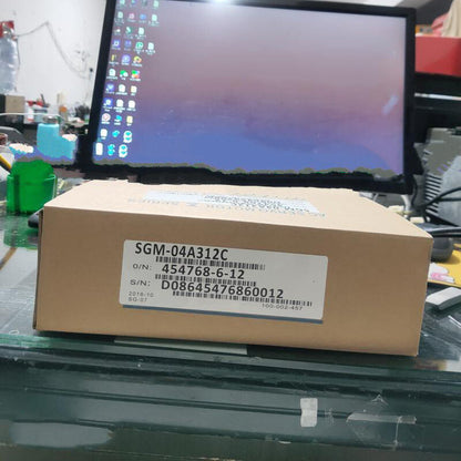 new 1PC Yaskawa SGM-04A312C Servo Motor In Box ping