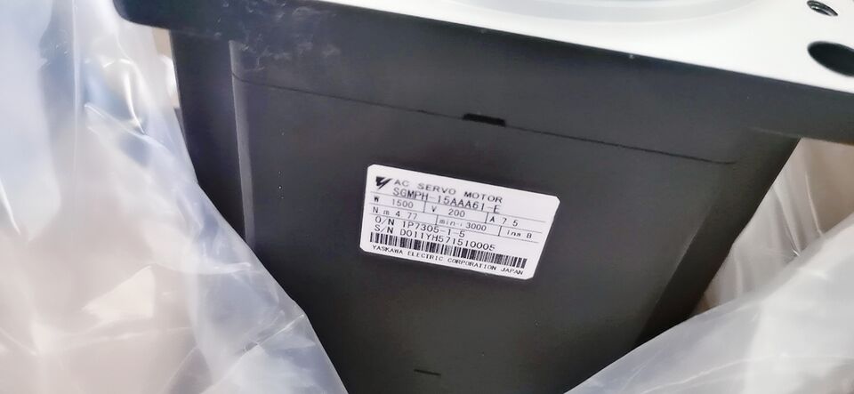 new 1PC Yaskawa SGMPH-15AAA61-E Servo Motor SGMPH15AAA61E ping - YASKAWA