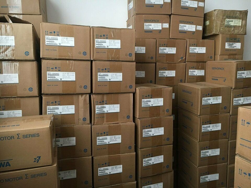 new 1PC  Yaskawa SGMGV-05D3W-YG14 Servo Motor In Box ping