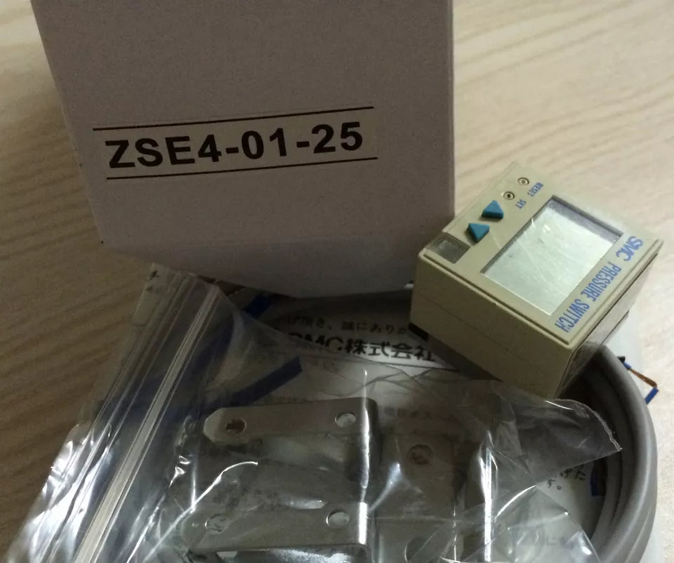 New 1PC SMC Pressure Switch ZSE40125 - SMC