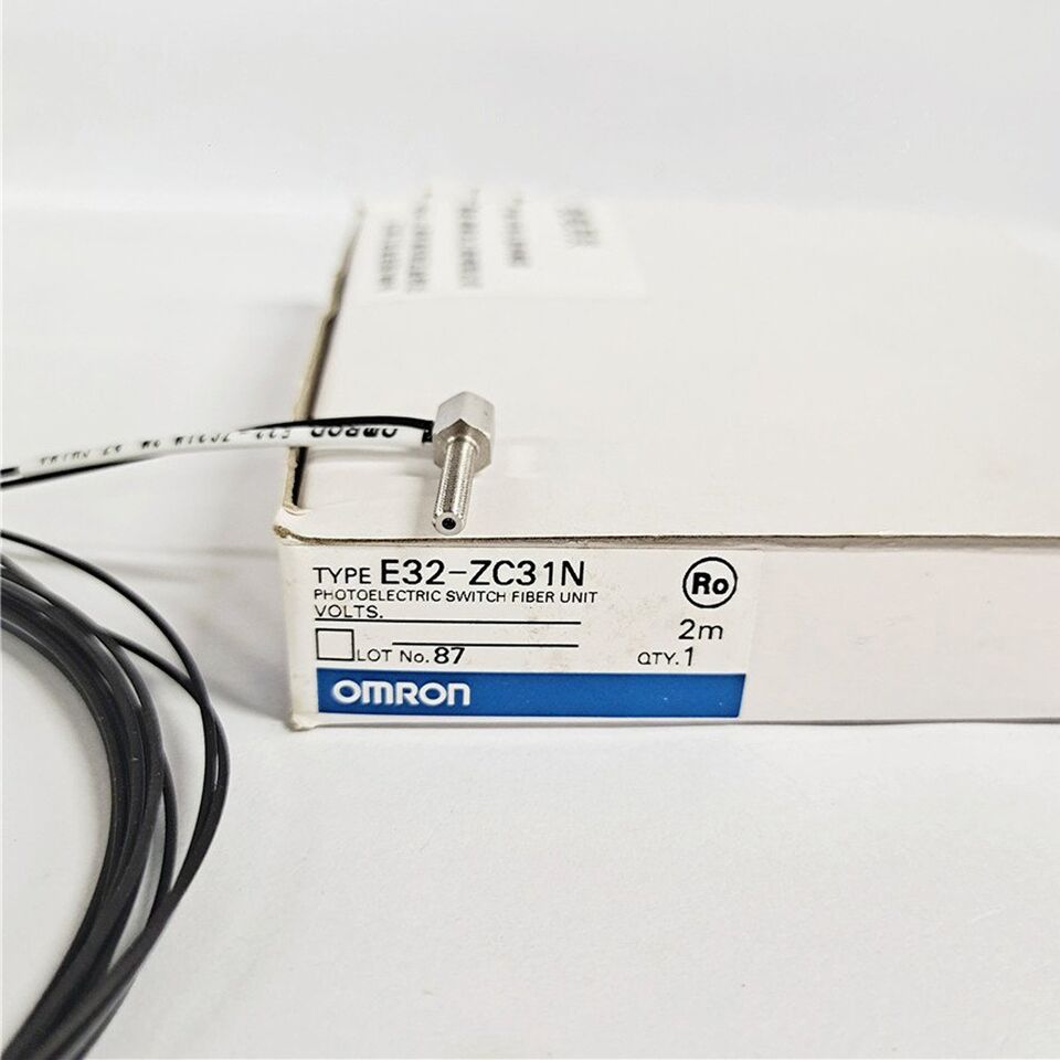 OMRON E32-ZC31N Photoelectric Switch - OMRON