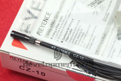 KEYENCE CZ-10 Fiber Optic Sensor - KEYENCE