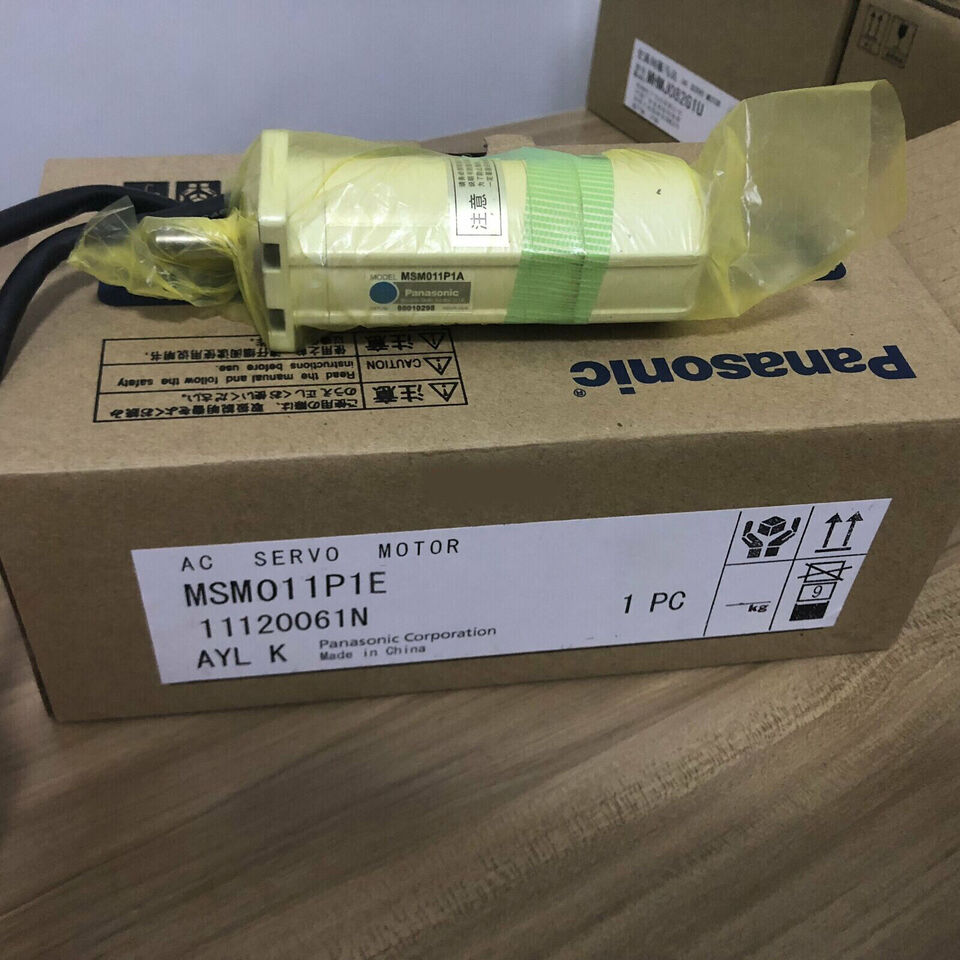 New 1PC Panasonic MSM011P1E Servo Motor In Box Ping - PANASONIC