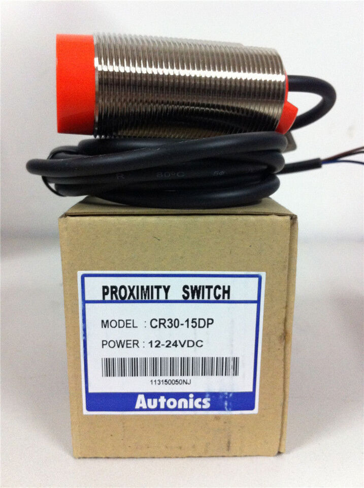new 1PC Autonics CR30-15DP Proximity Switch CR3015DP - AUTONICS