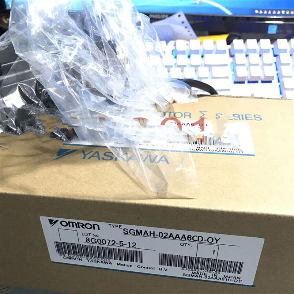 new 1PCS Yaskawa SGMAH-02AAA6CD-OY Servo Motor In Box ping
