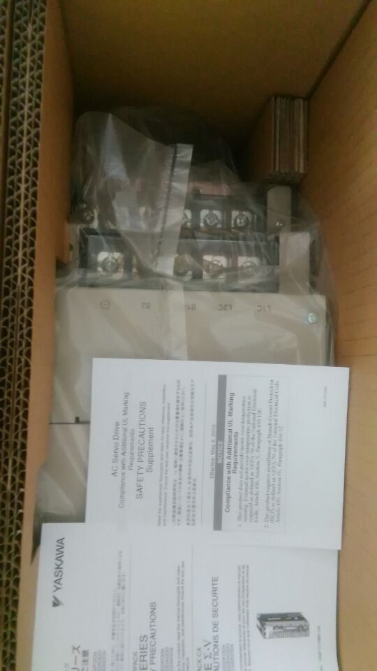 new 1PC Yaskawa SGDV-550A01A002000 Servo Motor In Box ping - YASKAWA