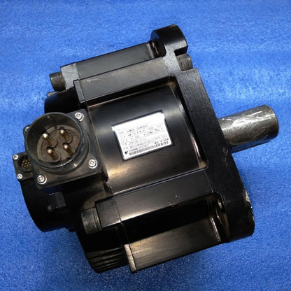 new 1PC  Yaskawa SGMGV-30ADA61 Servo Motor In Box ping
