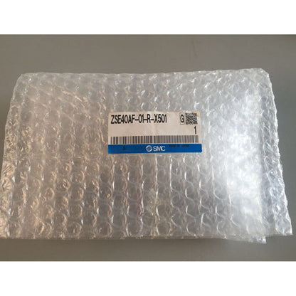 1PC SMC ZSE40AF-01-R-X501 Pressure Switch - SMC