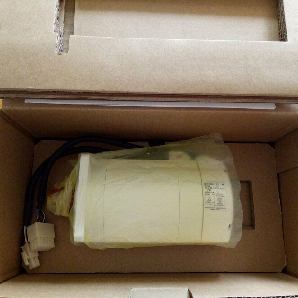 Panasonic AC Servo Motor MSM082A1GE - PANASONIC