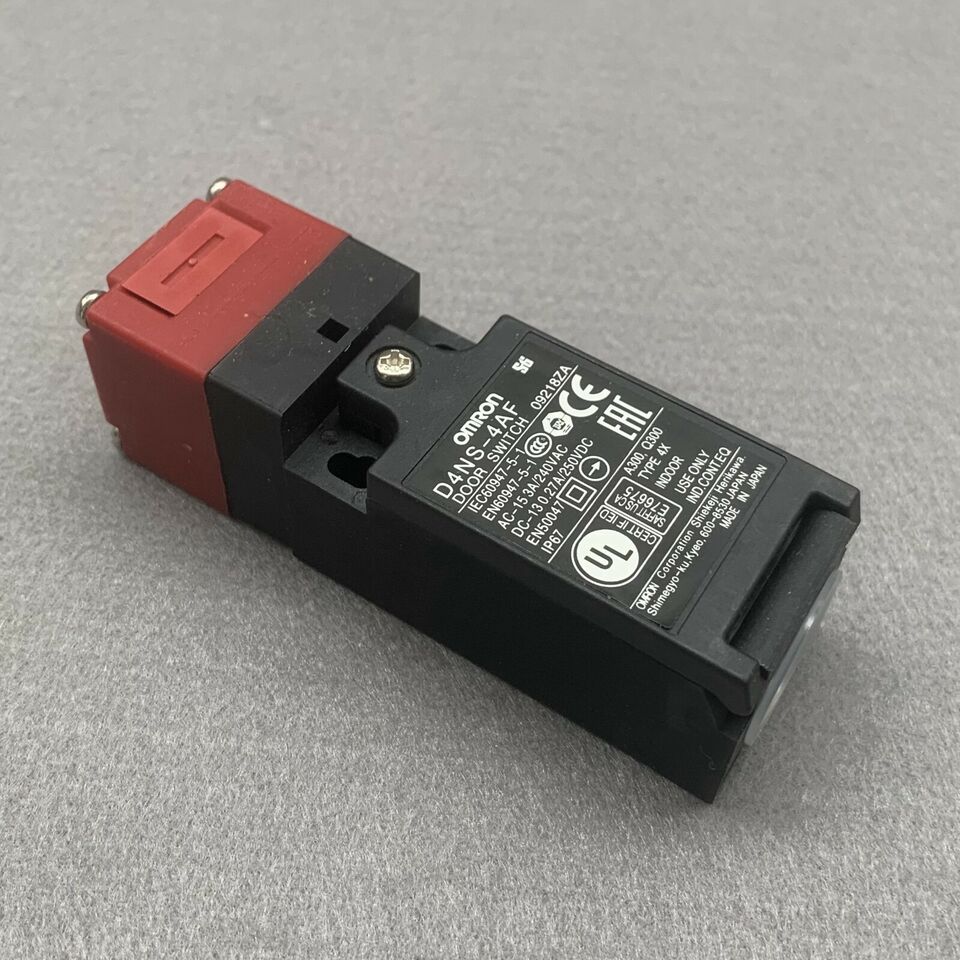 Omron D4NS-4AF Safety Interlock Door Switch - OMRON
