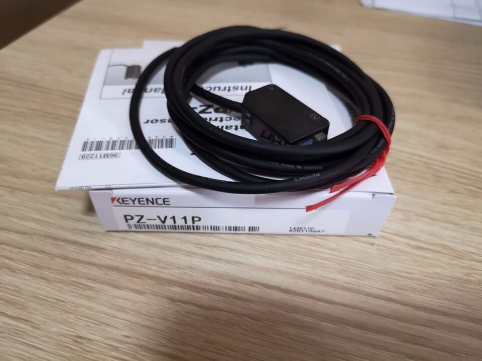 new 1PC Keyence PZ-V11 Fiber Optic Sensor In Box PZV11 - KEYENCE