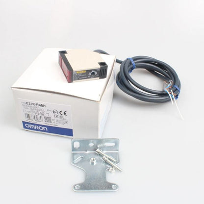 new Omron E3JK-R4M1 Photoelectric Switch One E3JKR4M1 - OMRON