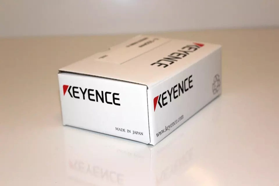 Keyence IL-300 Laser Sensor - Precision Measurement Technology - KEYENCE