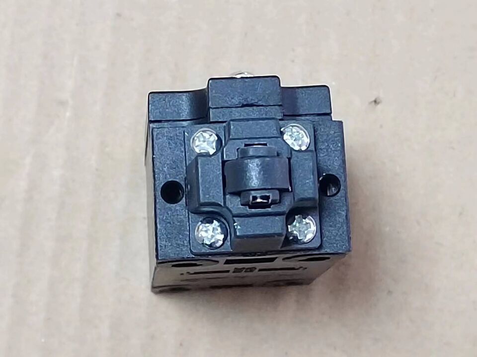 new 1PC Limit Switch D4N-4132 D4N4132 - PRODUCT BRAND