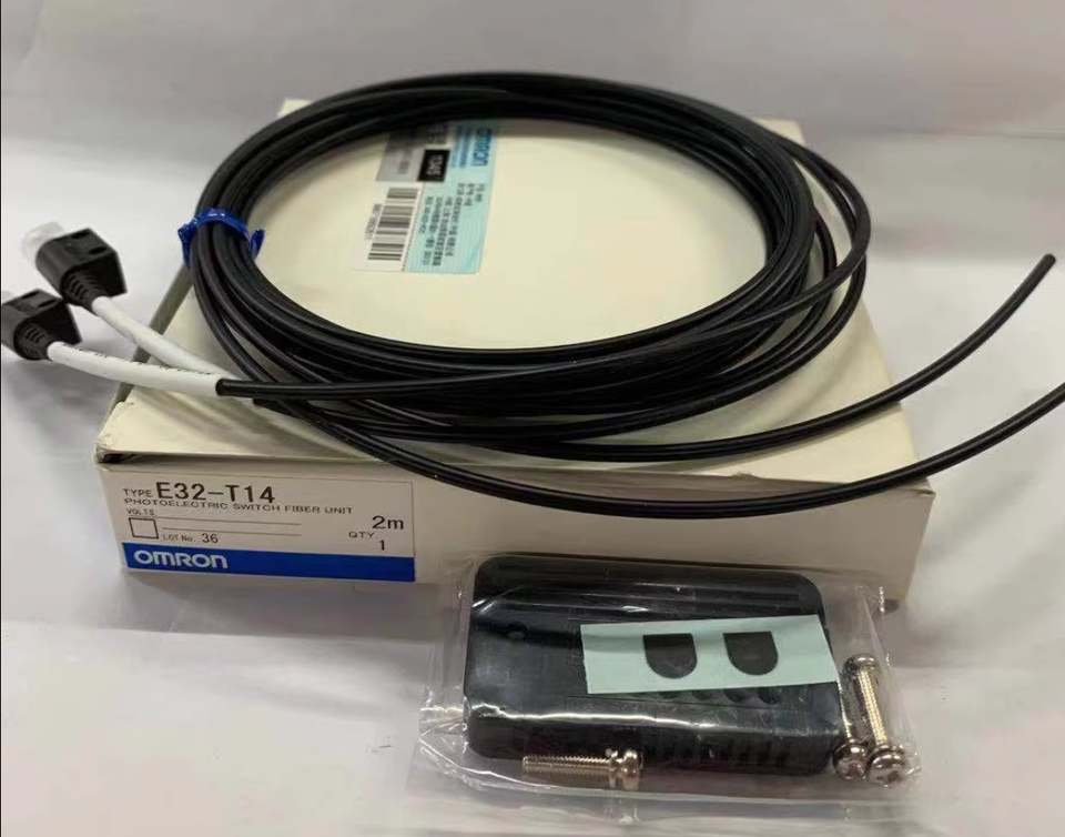 Omron E32-T14 Fiber Optic Sensor: One - OMRON