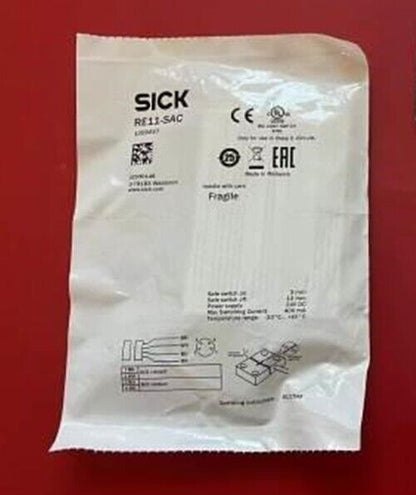 new 1pieces sick RE11-SAC Non-Contact Safety Switch ship - SIEMENS