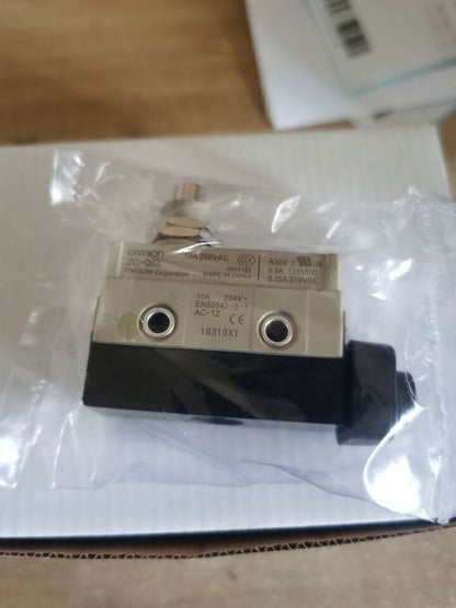 new Omron ZC-Q55 Limit Switch One ZCQ55 - OMRON
