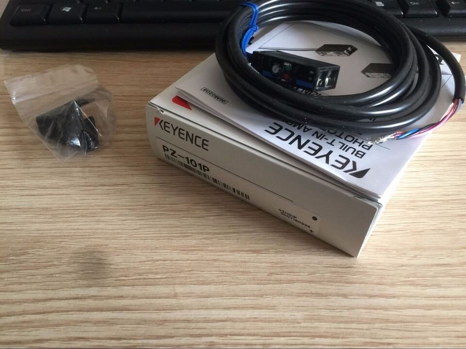 Keyence PZ-101P Photoelectric Sensor 1 Piece - KEYENCE
