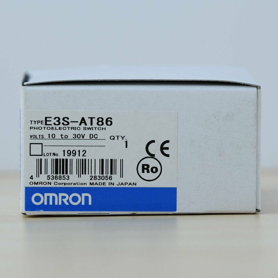 new Omron E3S-AT86 Photoelectric Switch One E3SAT86 - OMRON