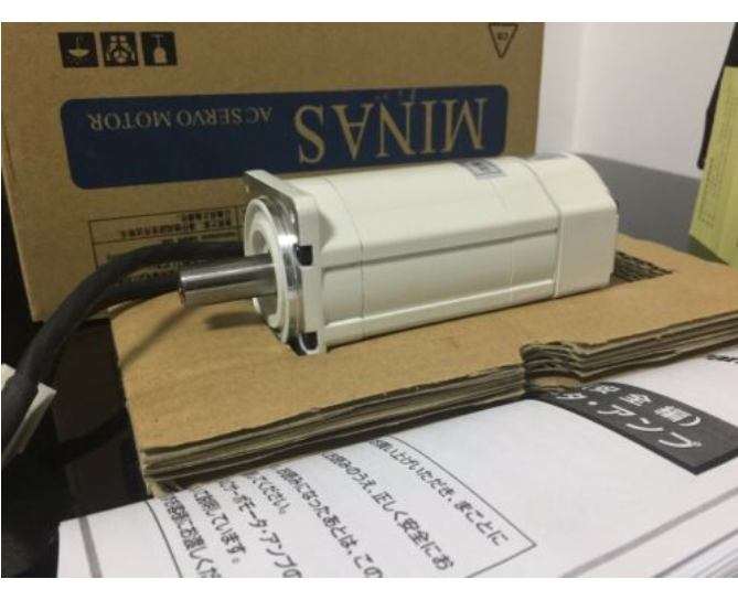 new 1PC Panasonic MSMA041A1B AC Servo Motor In Box ping - PANASONIC