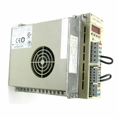new 1PC YASKAWA SGDH-08AE-S Servo Driver SGDH08AES In Box ping