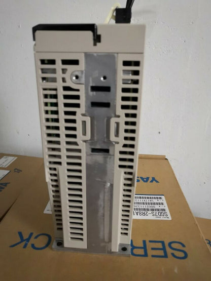 new One Yaskawa SGD7S-7R6A10A002 SGD7S7R6A10A002 Servo Drive ping - YASKAWA