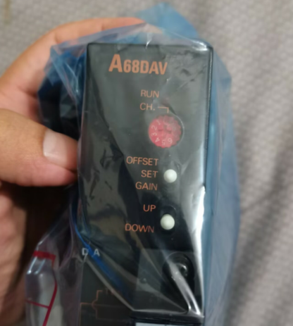 new Mitsubishi A68DAV PLC Analog Output Unit MELSEC ping - MITSUBISHI