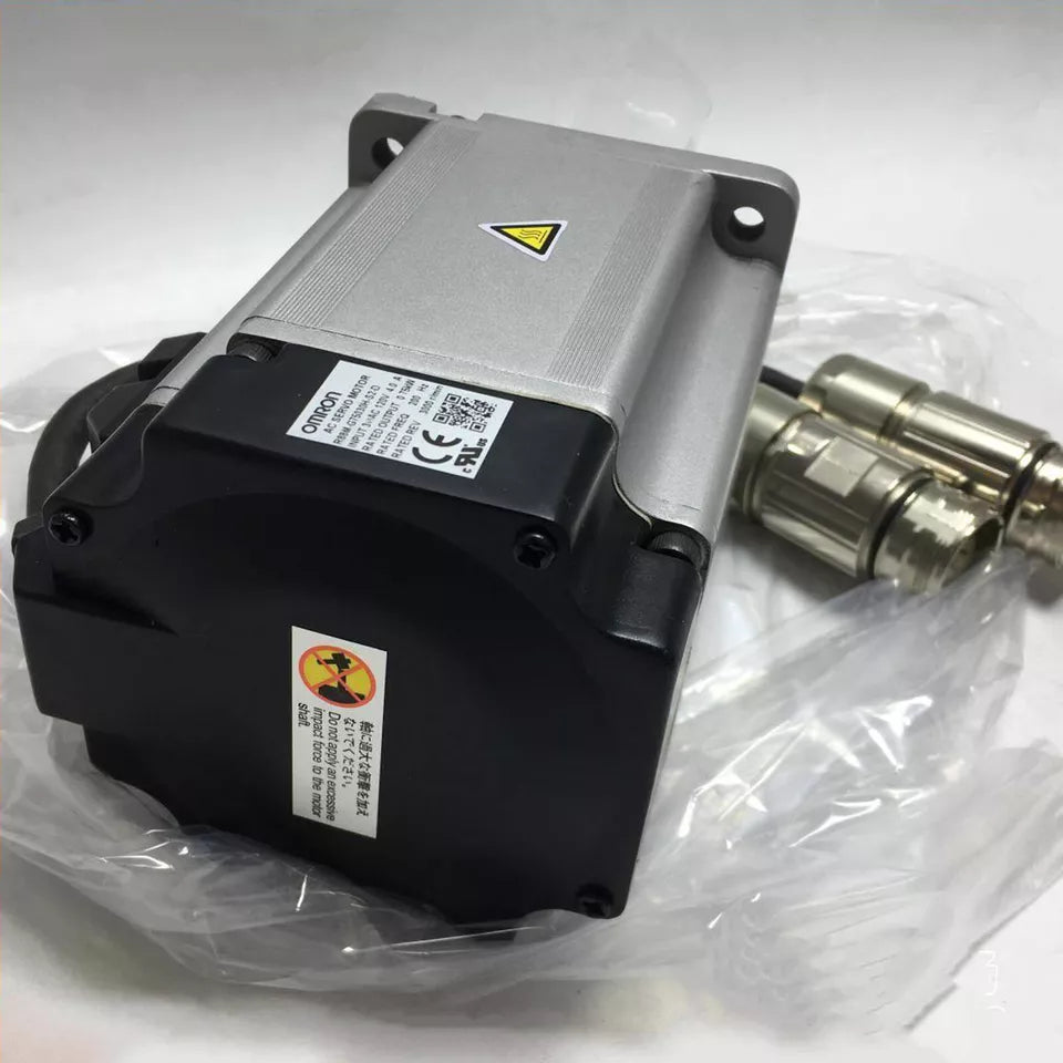 Omron R88M-G75030H-S2-D Servo Motor 1PC - High Precision Motor Control with 24V DC Input - OMRON
