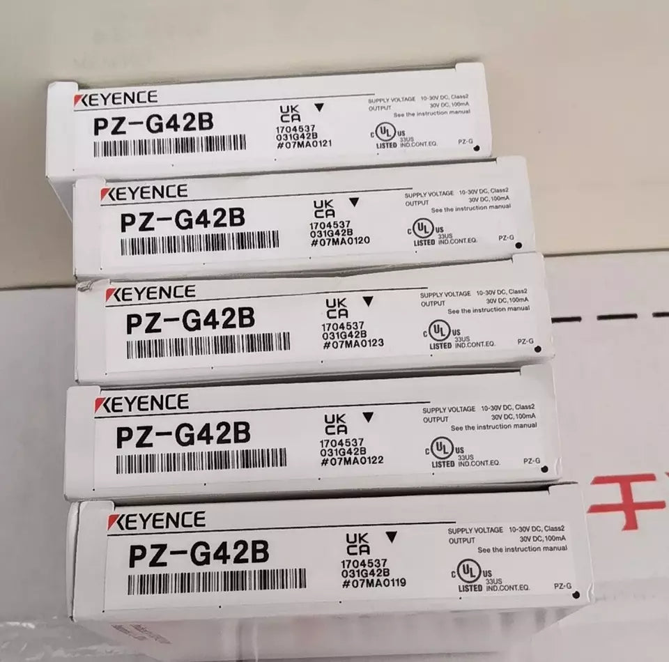 Keyence PZG42B Photoelectric Sensor - KEYENCE