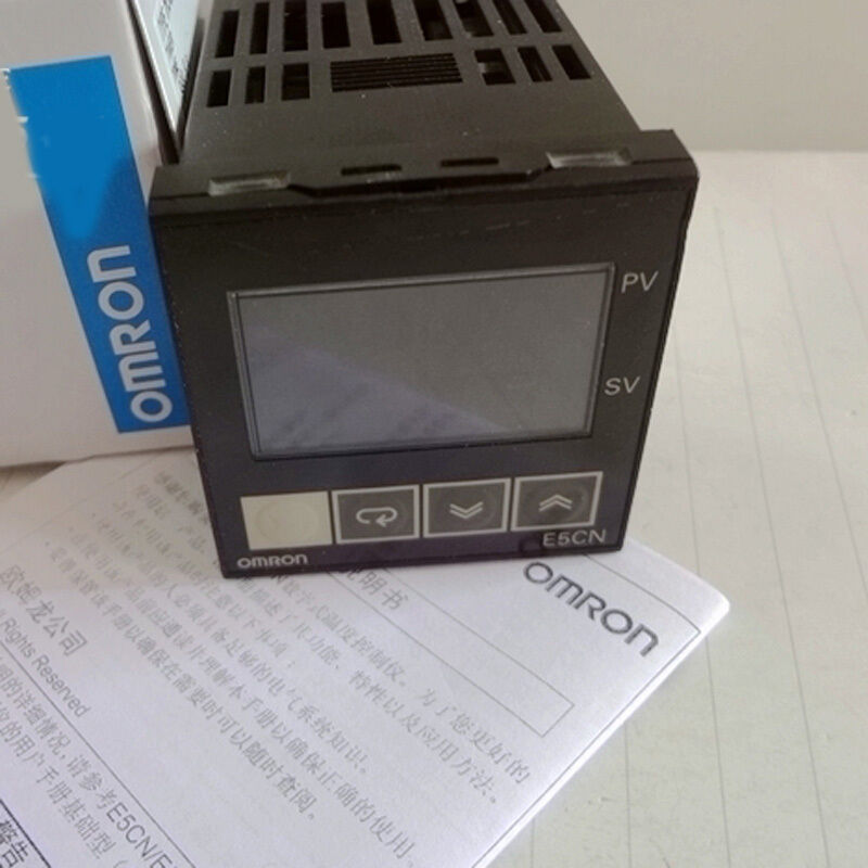 Omron E5CN-R2MTC-500 Temperature Controller - OMRON