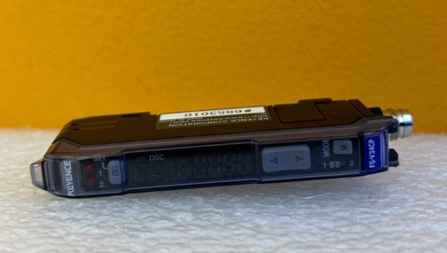 new Keyence FS-V34CP Fiber Optic Amplifier Sensor 1PC FSV34CP - KEYENCE