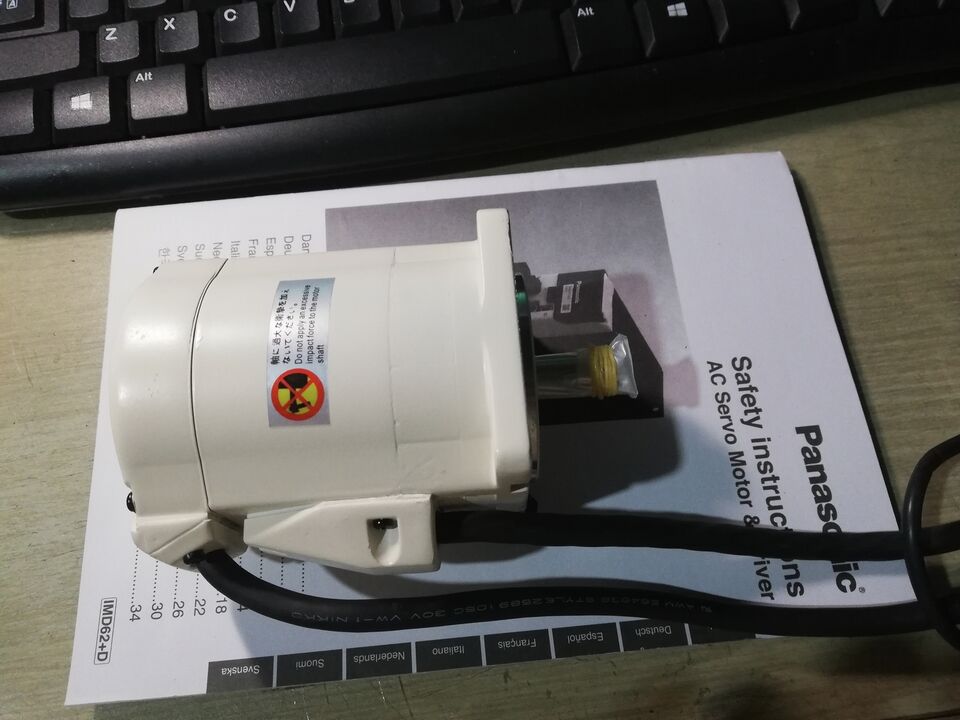 new 1PC Panasonic MQMA012A4F Servo Motor In box ping
