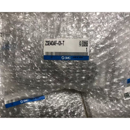 1-Piece SMC ZSE40AF01T Pressure Switch ZSE40AF01T - SMC