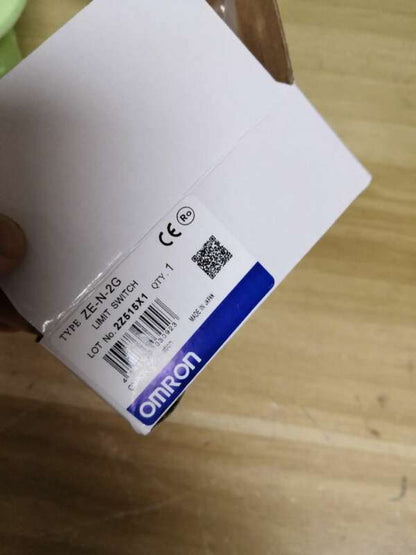 new Omron ZE-N-2G Limit Switch ZEN2G One - OMRON